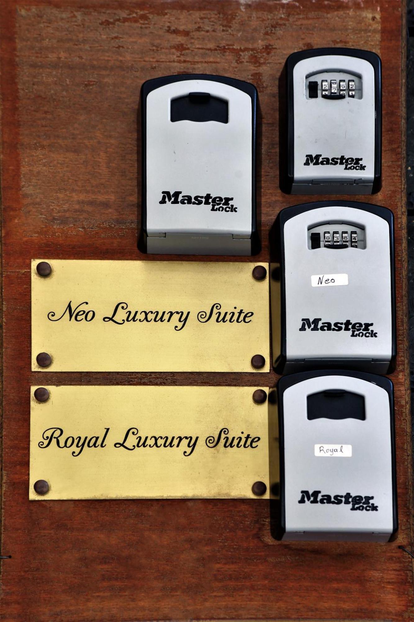 אתונה Royal Luxury Suite מראה חיצוני תמונה